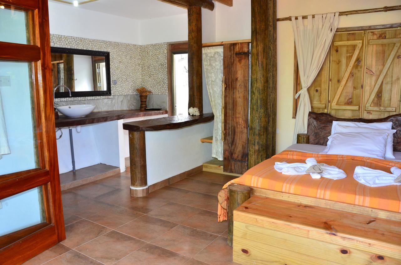 Kaz Ladouceur Bed and Breakfast La Digue Εξωτερικό φωτογραφία